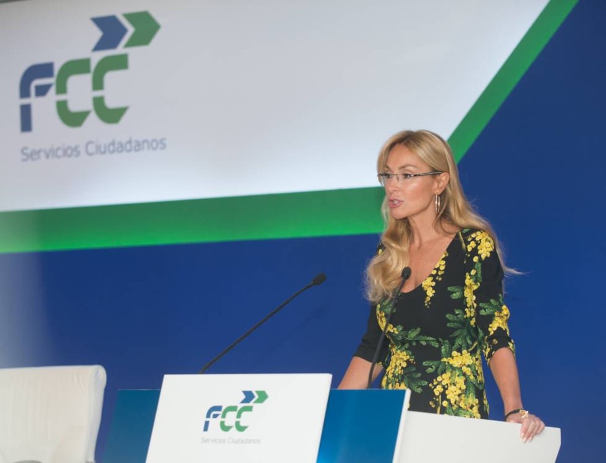 FCC nombrará a su presidenta, Esther Alcocer, consejera dominical y pagará 283,5 millones en dividendos | Empresas