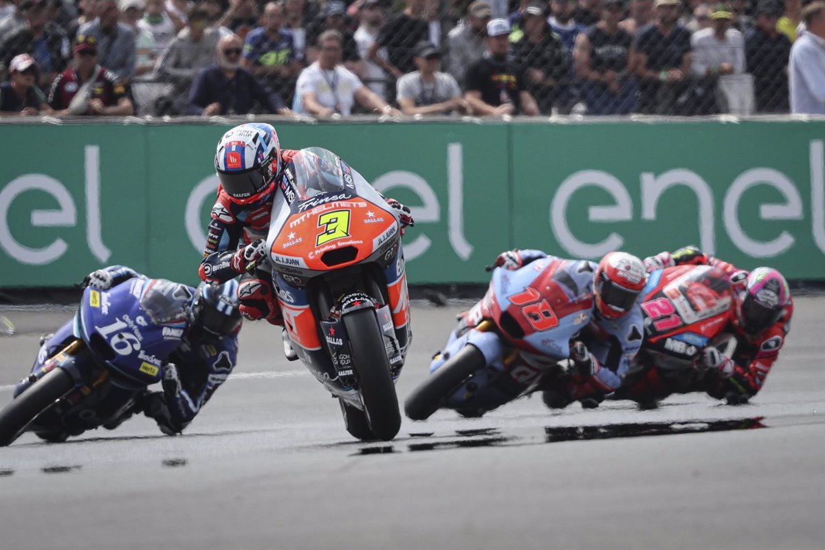 Sergio García Dols e Iván Ortolá conquistan las poles de Moto2 y Moto3