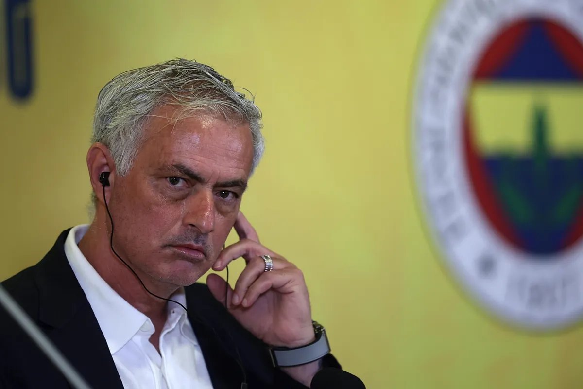Real Madrid: Mourinho abre la va Gler entre risas: "Si l quiere venir y el Madrid paga el 75% de la ficha..."