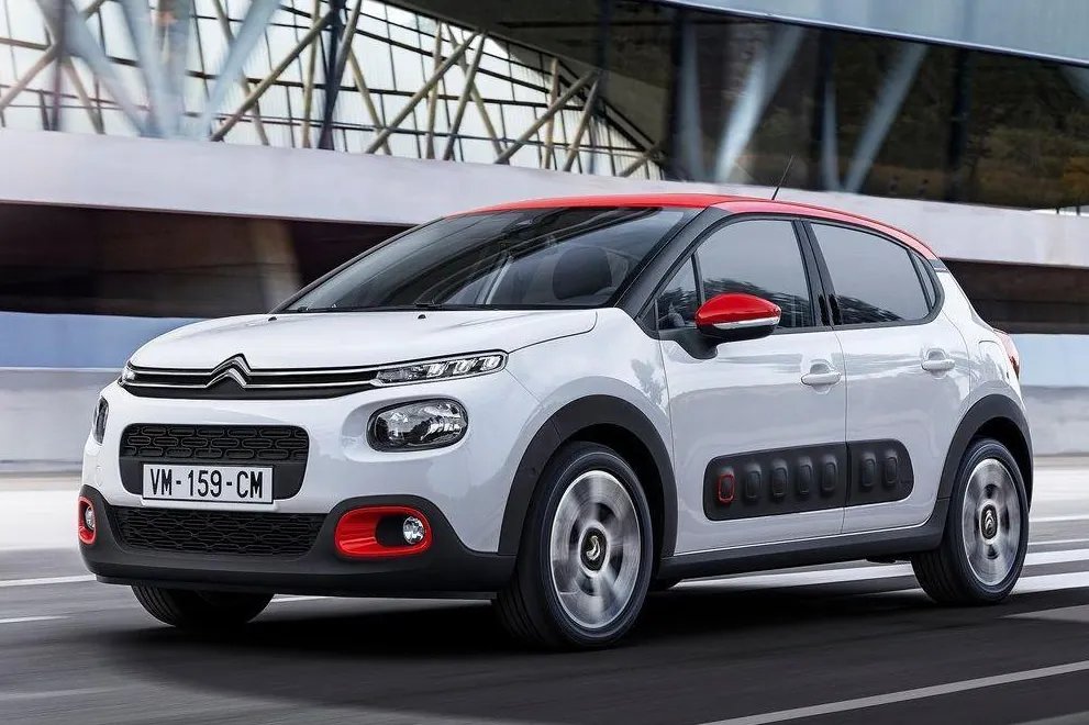 Ventas de coches en mayo: solo crecen los modelos hbridos