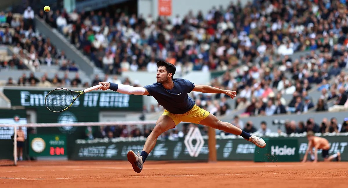 Roland Garros: Las rutinas de Alcaraz en Pars: un "golpea todo lo duro que puedas!" a su hermano, los paseos por el bosque y el risotto