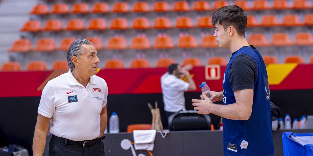 Juan Núñez regresa del draft NBA y se une a la Selección en Valencia