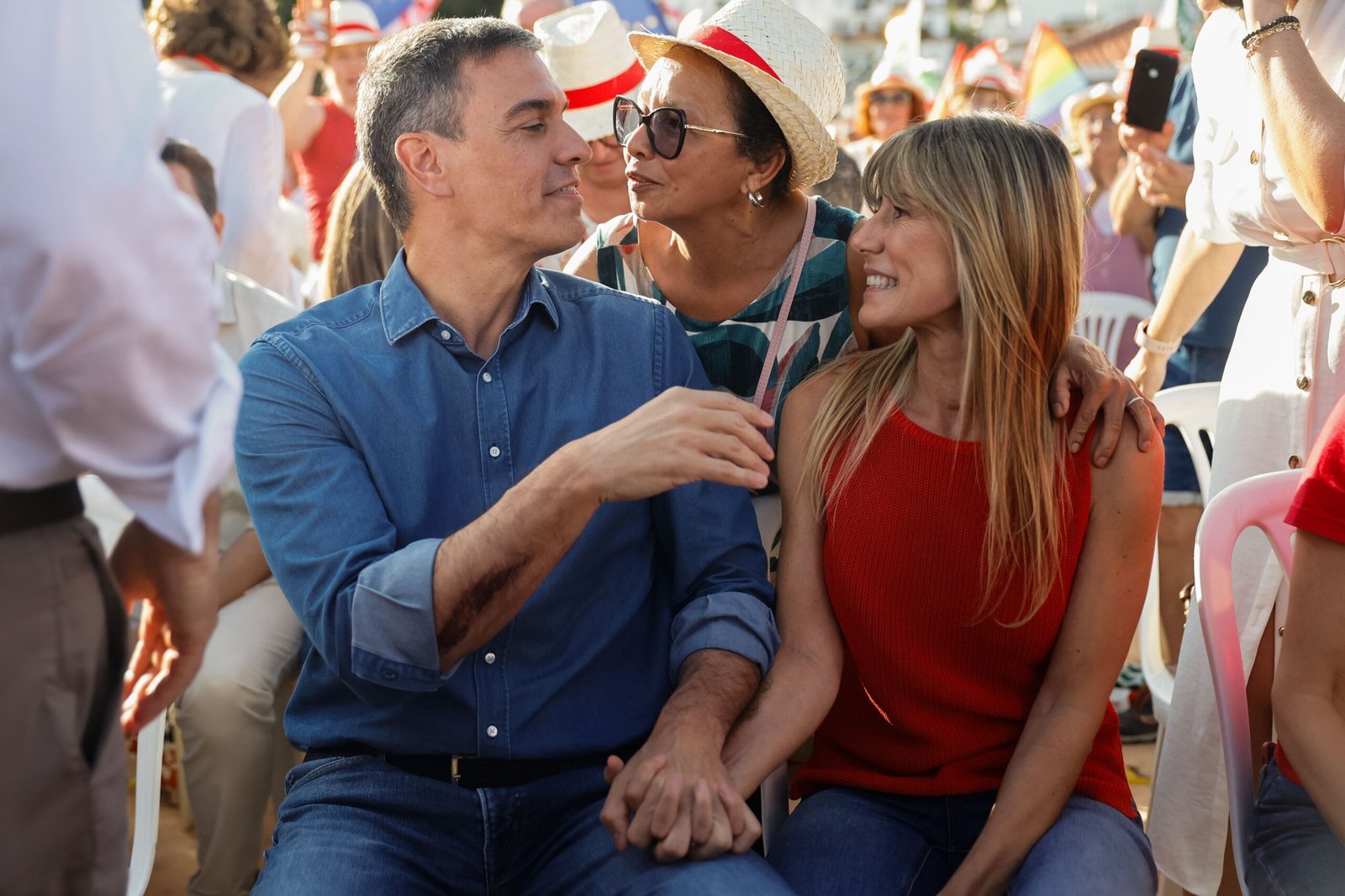 Última hora de la actualidad política, en directo | Pedro Sánchez agradece el respaldo del partido “cuando han arreciado los ataques de la internacional ultraderechista” | España