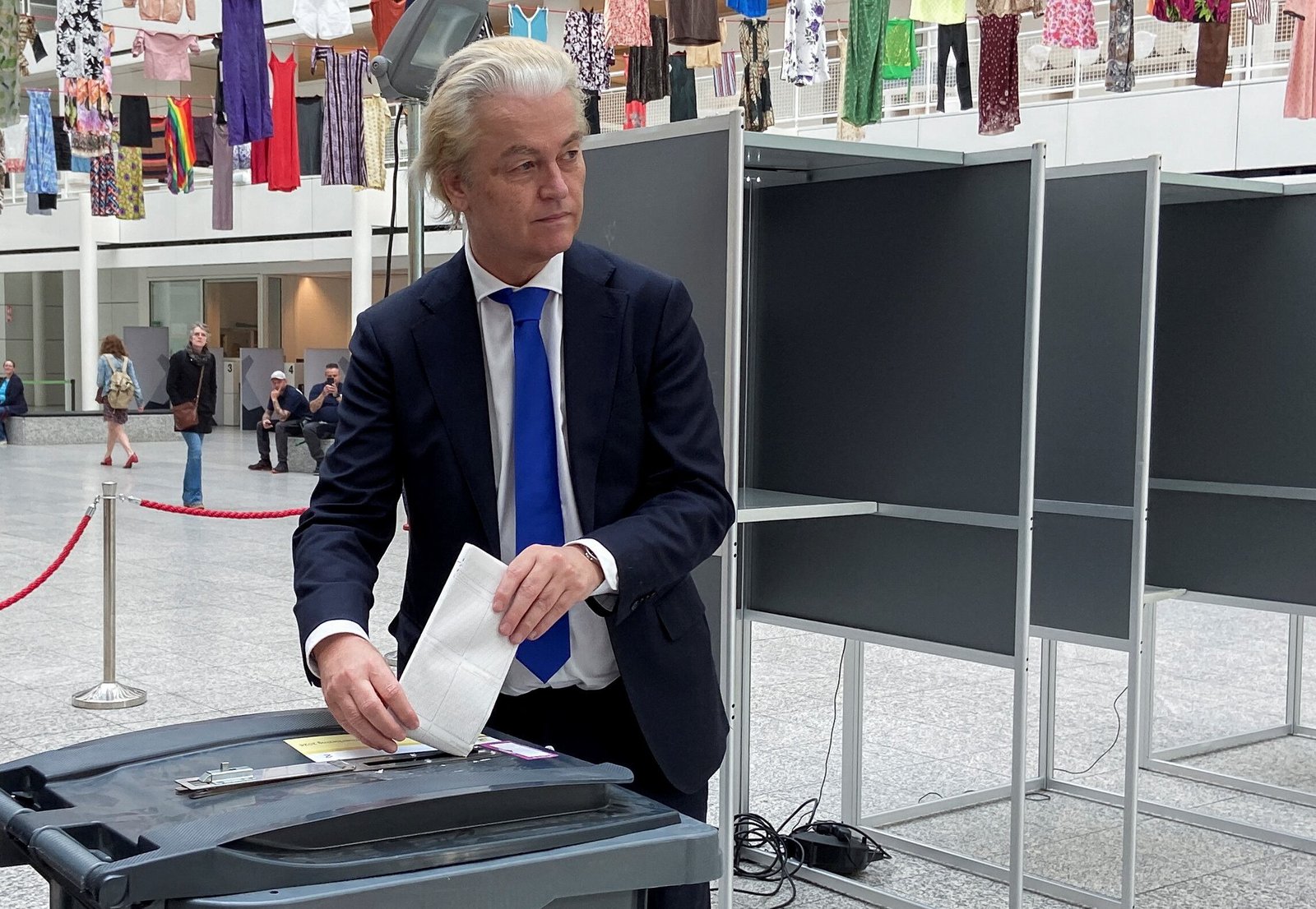 Un sondeo a pie de urna otorga la victoria de las europeas en Países Bajos a los progresistas, con la ultraderecha de Wilders en segundo puesto | Elecciones europeas 2024 | Noticias