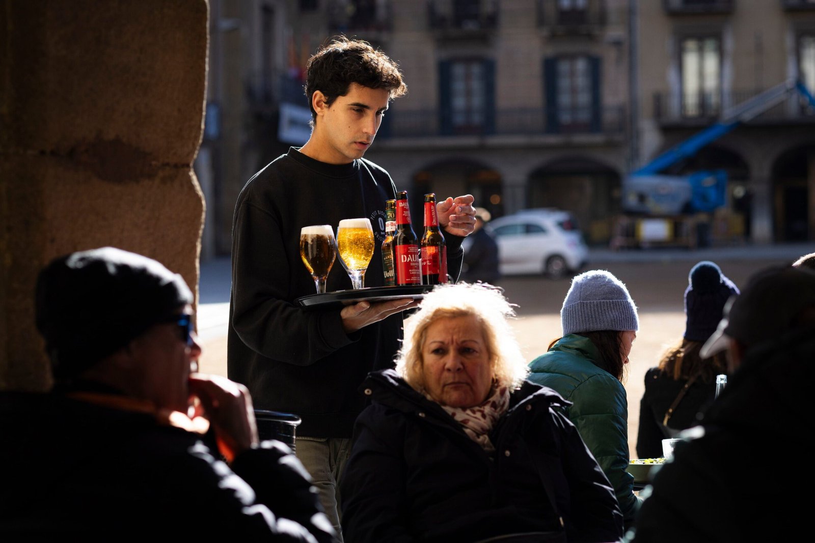 El FMI mejora la previsión de crecimiento de España para este año en cinco décimas hasta el 2,4% | Economía