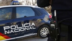 Detenido un empresario agrario por explotar a rumanos en situación irregular en pueblos de Valladolid | Economía