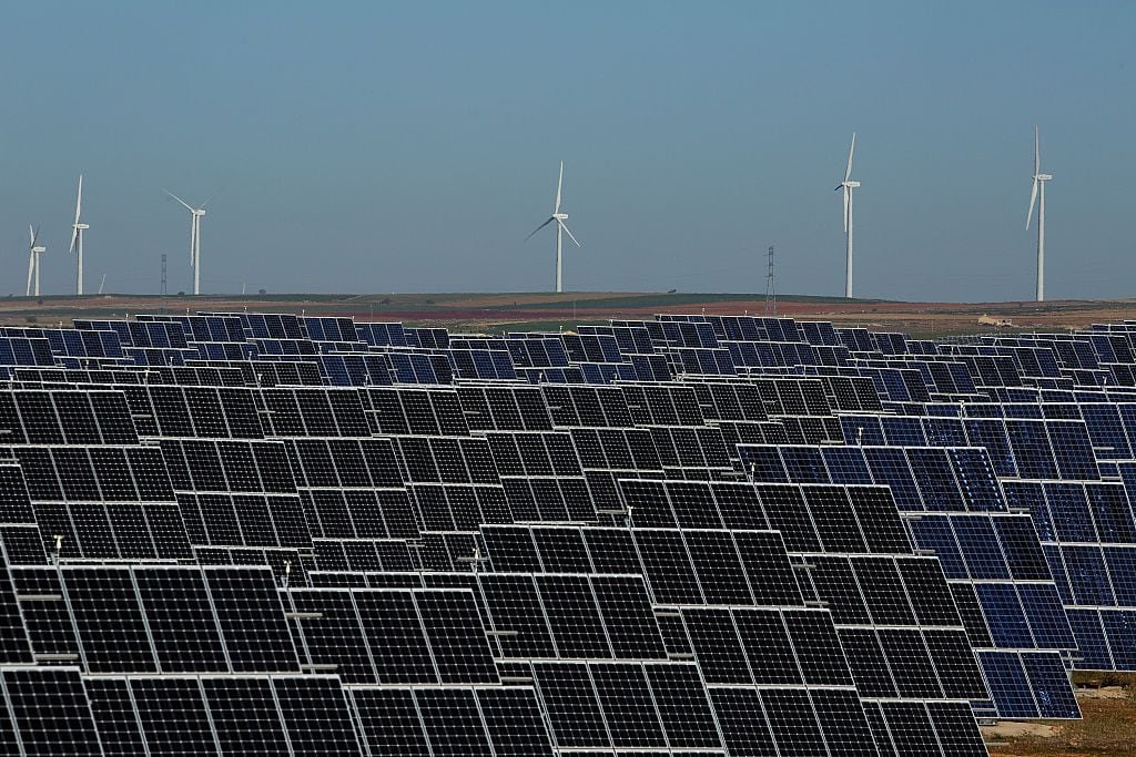 ¿Cómo acelerar la transición energética? | Economía nacional e internacional