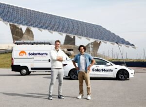 SolarMente: La empresa española de autoconsumo solar que nació en un master y en la que ha invertido Leonardo DiCaprio | Negocios