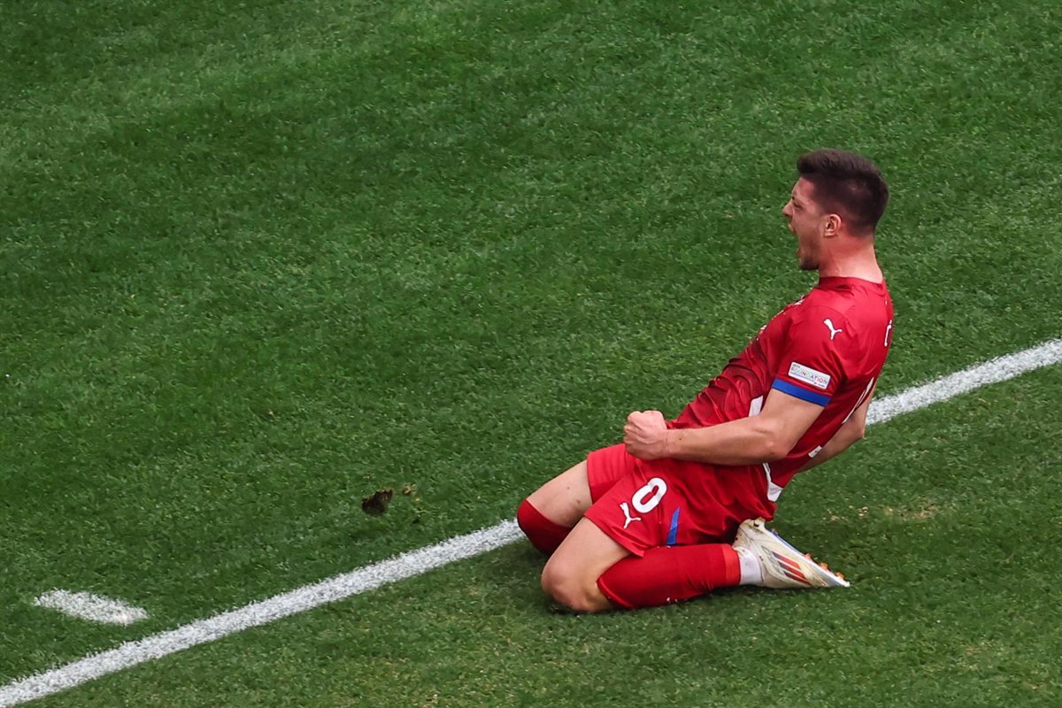 Jovic deja viva a Serbia y enfría a Eslovenia