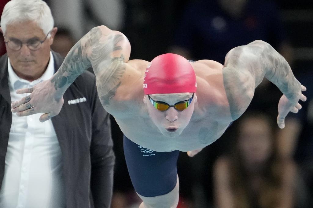 ...Y Adam Peaty asom de nuevo la cabeza