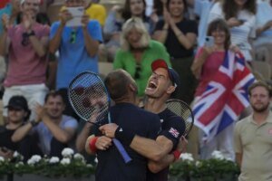 Andy Murray se resiste a colgar la raqueta