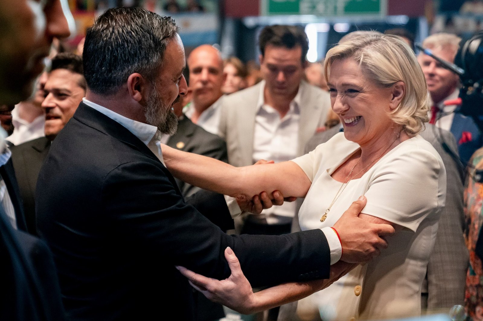 Los partidos de Le Pen y Orbán constituyen un grupo ultra que se convierte en la tercera fuerza del Parlamento Europeo | Elecciones europeas 2024 | Noticias
