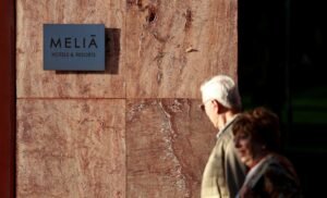 Meliá dispara su beneficio semestral un 11,2%, hasta 51,4 millones, y eleva un 5,5% sus ingresos | Empresas