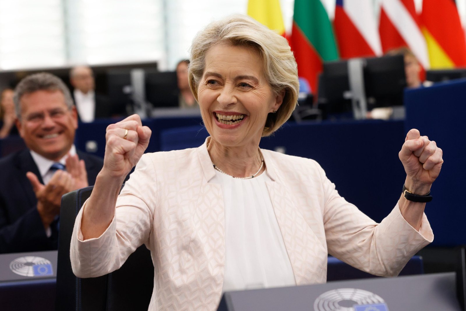 La Eurocámara reelige a Ursula von der Leyen como presidenta de la Comisión Europea | Internacional