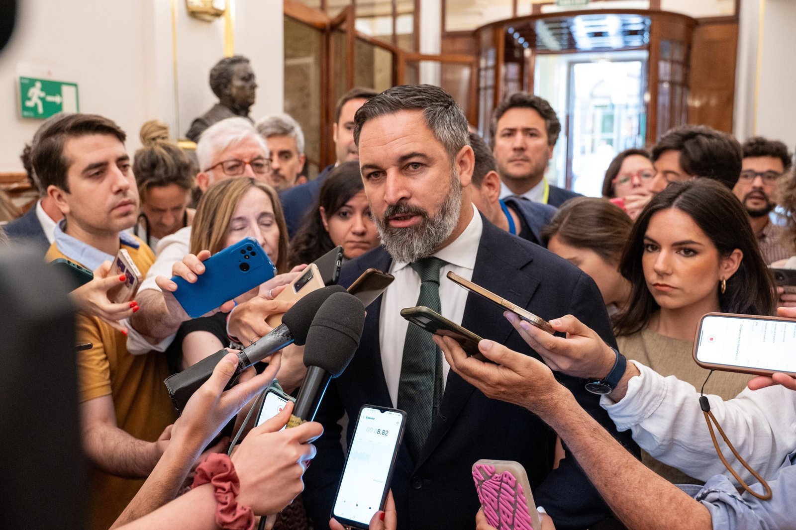 Abascal da por rotos los gobiernos de coalición con el PP en cinco autonomías | España