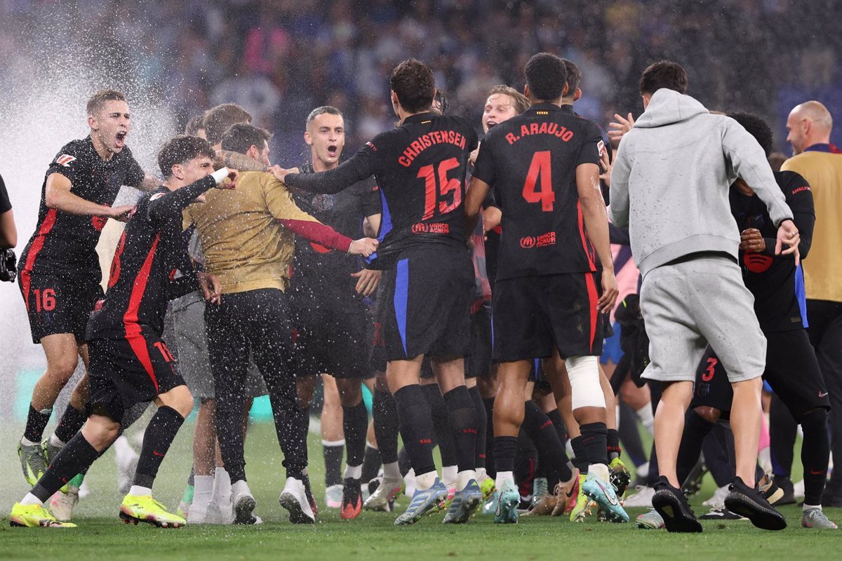 El FC Barcelona celebra este viernes su triplete con una rúa del Camp Nou al Arc de Triomf