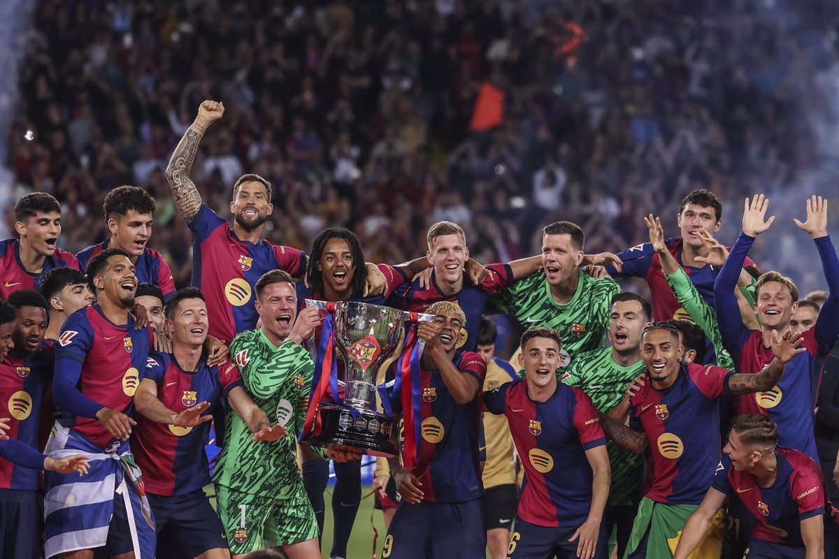 El Barça pone el cierre a la fiesta de LaLiga y del triplete nacional