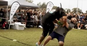 Un joven de 19 años muere practicando el nuevo reto viral en Nueva Zelanda, un placaje de rugby sin protección conocido como “run it straight” | Noticias de actualidad