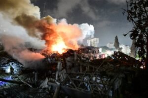 Irán responde al ataque de Israel, última hora en directo: Israel ataca instalaciones nucleares iraníes