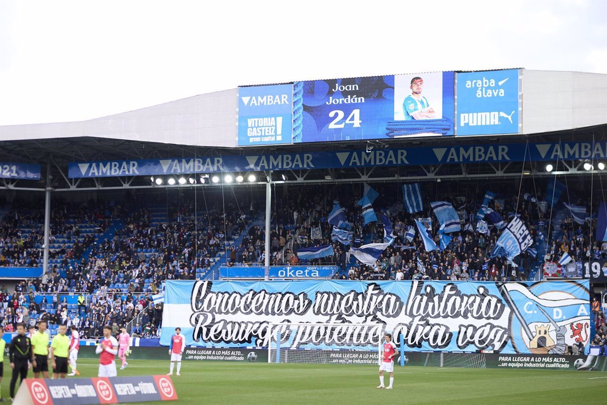 El Mirandés jugará en Mendizorrotza sus primeros partidos como local de la temporada 2025-26
