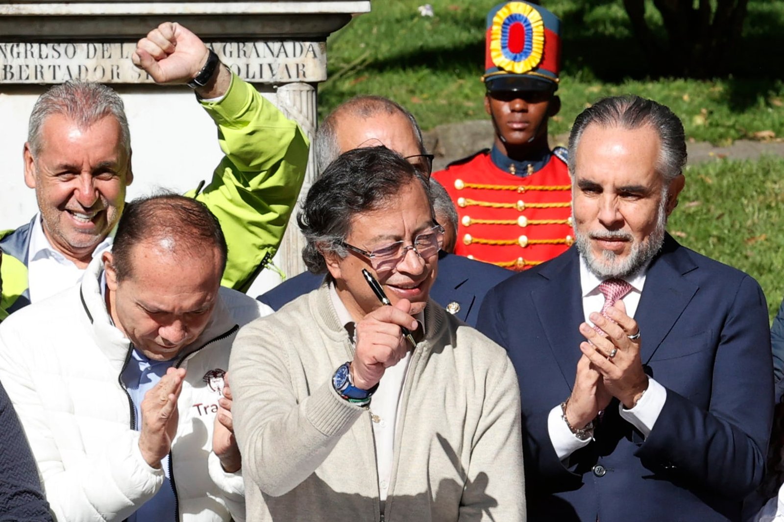 Del mito de la Constituyente y la mitomanía constitucional