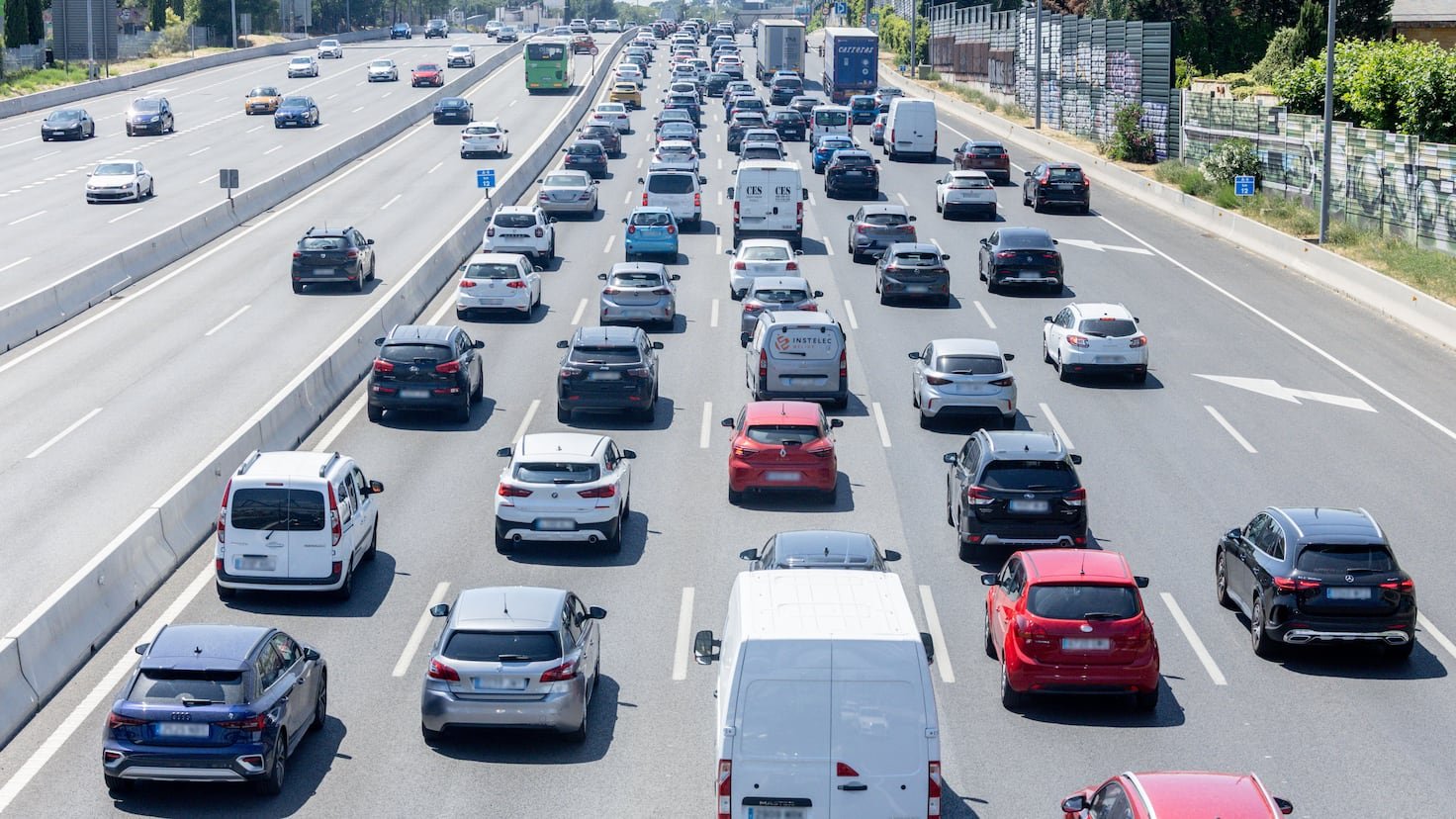 Ni a las 15:00 ni a las 17:00: estas son las horas a la que la DGT recomienda no viajar