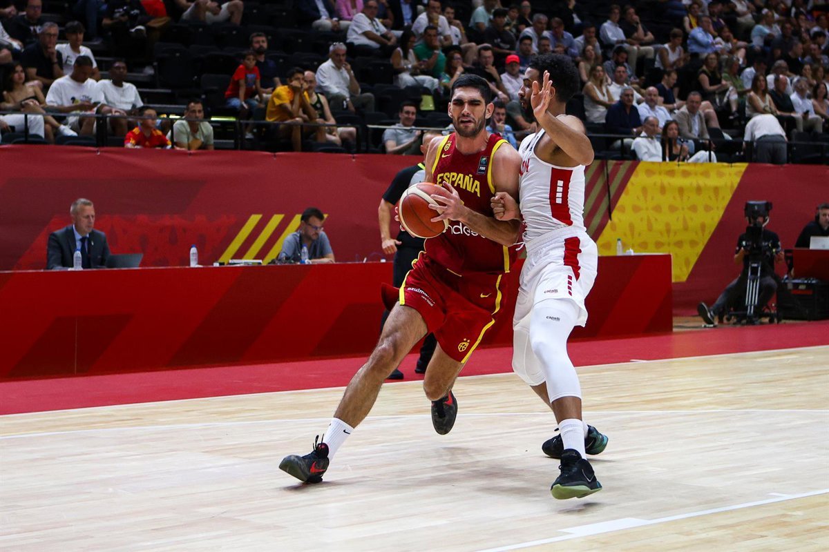 Los Memphis Grizzlies renuevan el contrato multianual de Santi Aldama