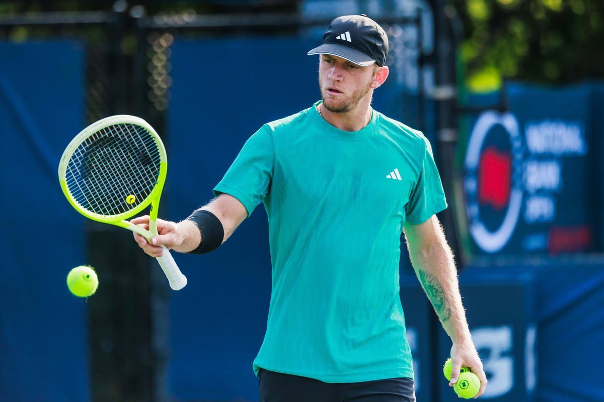 Davidovich se retira ante Rublev en los octavos de Toronto
