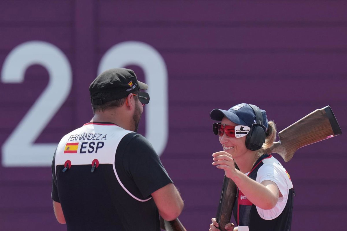 Fátima Gálvez y Alberto Fernández se cuelgan la plata en la prueba mixta del Europeo de tiro olímpico